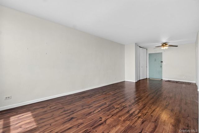 3121 Middletown Road 7L, Bronx, NY 10461