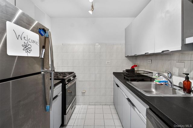 3121 Middletown Road 7L, Bronx, NY 10461