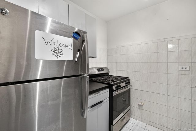 3121 Middletown Road 7L, Bronx, NY 10461