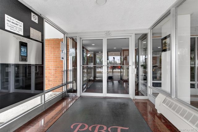 3121 Middletown Road 7L, Bronx, NY 10461