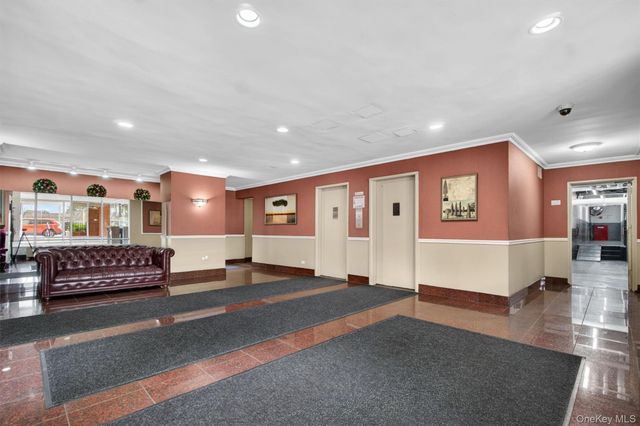 3121 Middletown Road 7L, Bronx, NY 10461