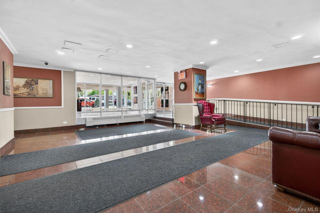 3121 Middletown Road 7L, Bronx, NY 10461