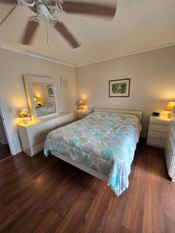 111 Lyndhurst 111, Deerfield Beach, FL 33442