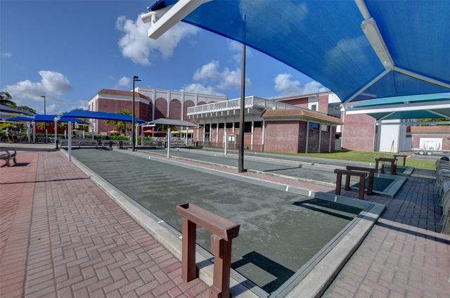 111 Lyndhurst 111, Deerfield Beach, FL 33442