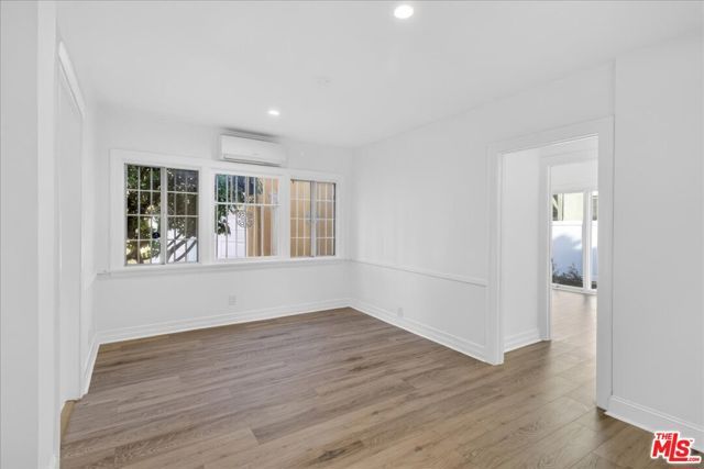 1185 S Tremaine Avenue, Los Angeles, CA 90019