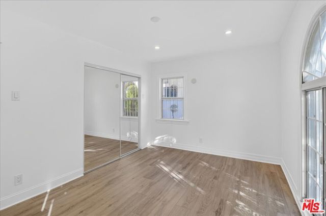 1185 S Tremaine Avenue, Los Angeles, CA 90019