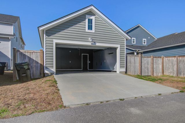 169 Country Gate Lane, Summerville, SC 29485