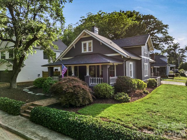 327 Campus Street, Charlotte, NC 28216