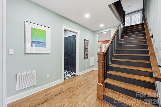 327 Campus Street, Charlotte, NC 28216