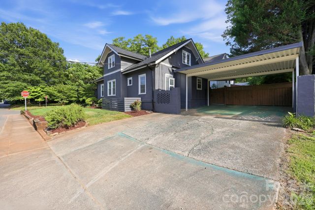327 Campus Street, Charlotte, NC 28216
