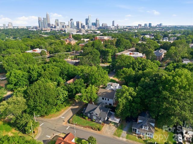 327 Campus Street, Charlotte, NC 28216