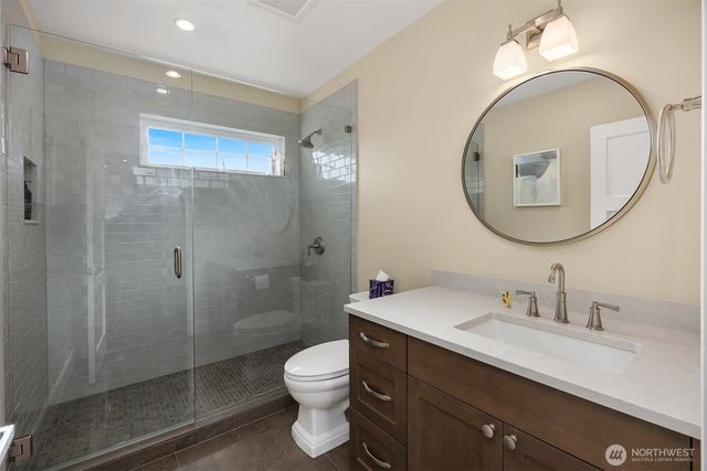 4003 Densmore Avenue N, Seattle, WA 98103