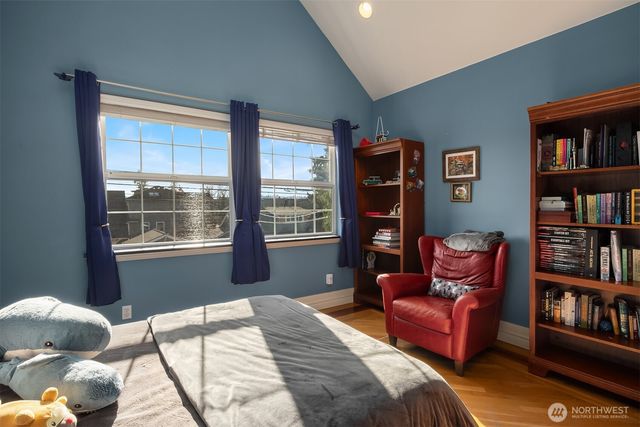 4003 Densmore Avenue N, Seattle, WA 98103