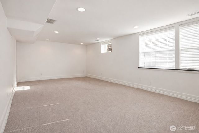 4003 Densmore Avenue N, Seattle, WA 98103