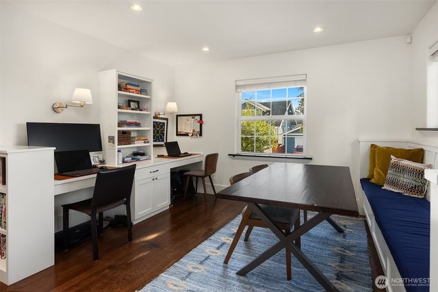 4003 Densmore Avenue N, Seattle, WA 98103