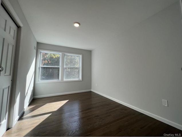 492 Blue Point Road, Farmingville, NY 11738