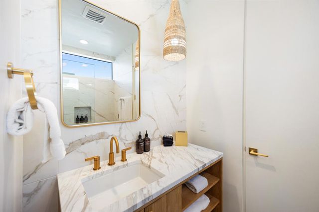 80895 Kiwi Court, La Quinta, CA 92253