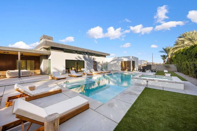 80895 Kiwi Court, La Quinta, CA 92253