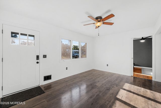 249 Keller Street, Bayville, NJ 08721
