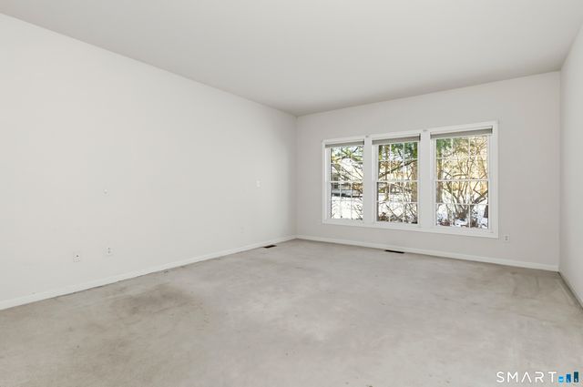 301 Fairway Drive 301, Oxford, CT 06478