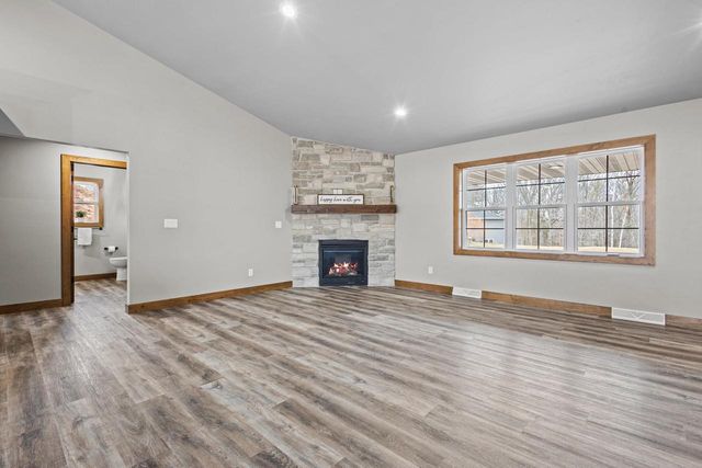 3382 LARGO RIDGE COURT, Green Bay, WI 54311