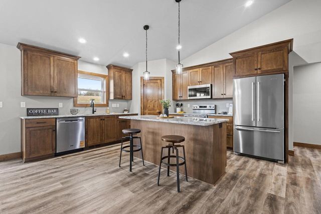 3382 LARGO RIDGE COURT, Green Bay, WI 54311