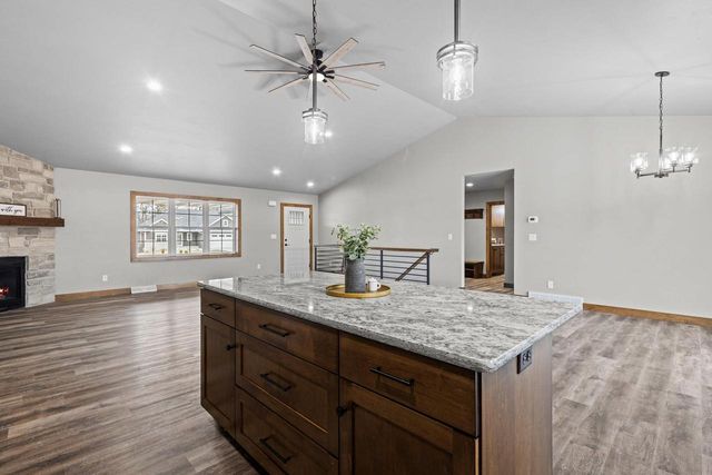 3382 LARGO RIDGE COURT, Green Bay, WI 54311