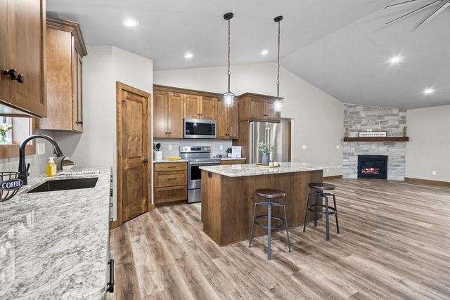 3382 LARGO RIDGE COURT, Green Bay, WI 54311