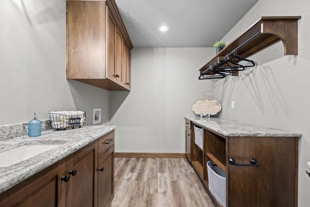 3382 LARGO RIDGE COURT, Green Bay, WI 54311