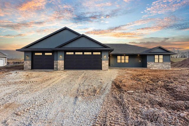 3382 LARGO RIDGE COURT, Green Bay, WI 54311