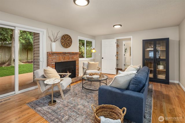 4222 205th Place NE, Sammamish, WA 98074