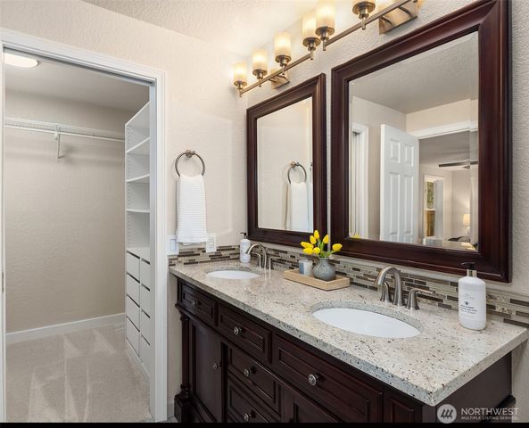 4222 205th Place NE, Sammamish, WA 98074