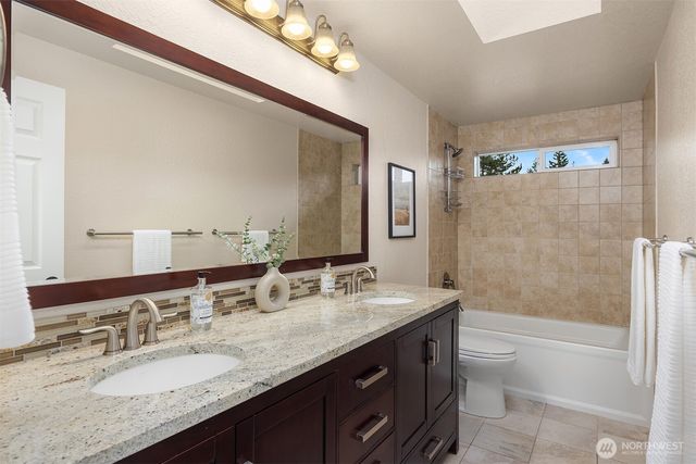 4222 205th Place NE, Sammamish, WA 98074