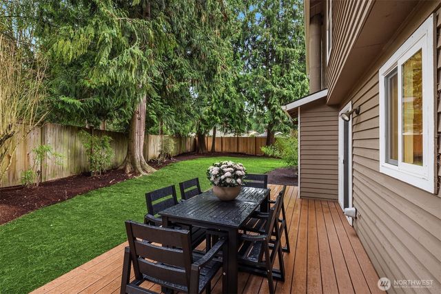 4222 205th Place NE, Sammamish, WA 98074