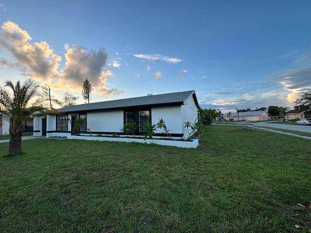 13556 ROMFORD AVENUE, Port Charlotte, FL 33981