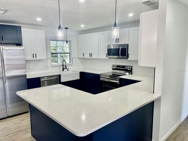 13556 ROMFORD AVENUE, Port Charlotte, FL 33981