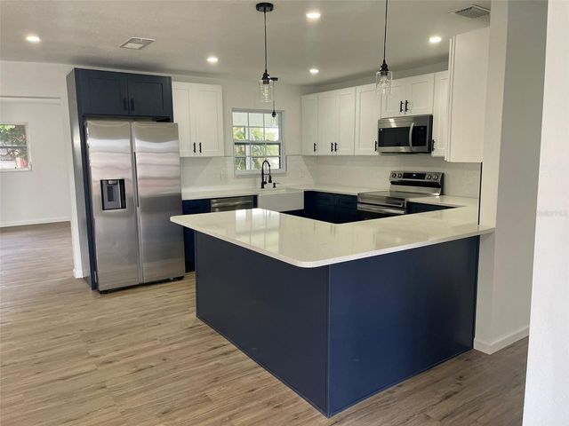13556 ROMFORD AVENUE, Port Charlotte, FL 33981