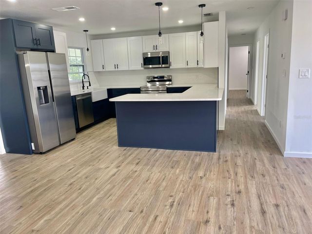13556 ROMFORD AVENUE, Port Charlotte, FL 33981
