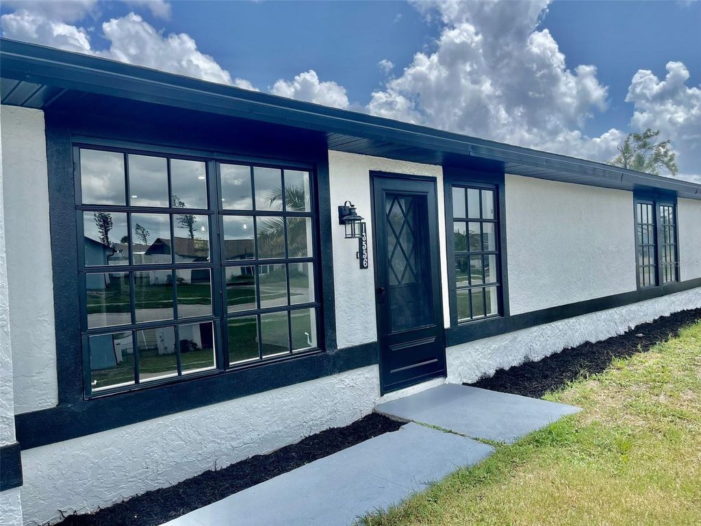 13556 ROMFORD AVENUE, Port Charlotte, FL 33981