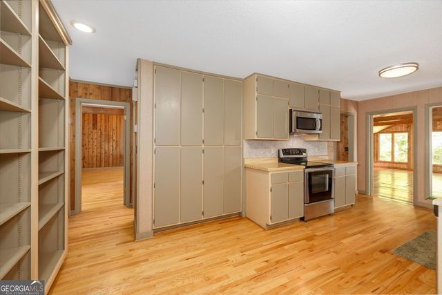 2161 Minute Court, Smoke Rise, GA 30087