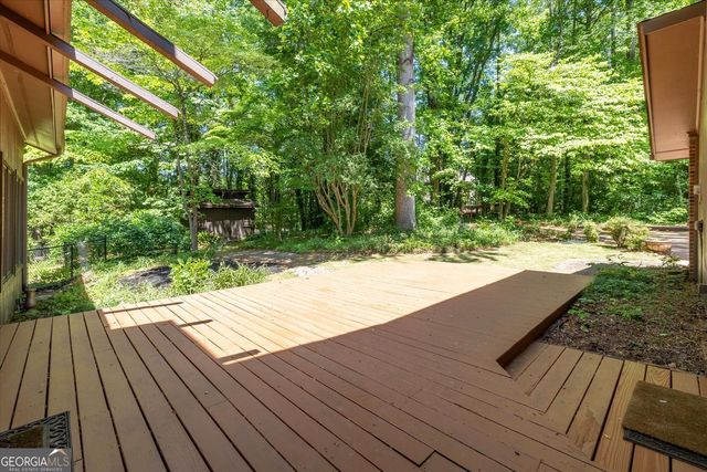 2161 Minute Court, Smoke Rise, GA 30087