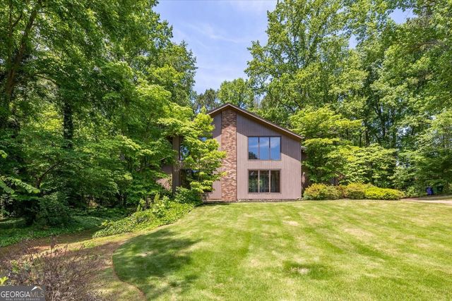 2161 Minute Court, Smoke Rise, GA 30087