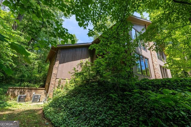 2161 Minute Court, Smoke Rise, GA 30087