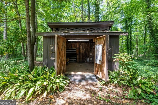 2161 Minute Court, Smoke Rise, GA 30087