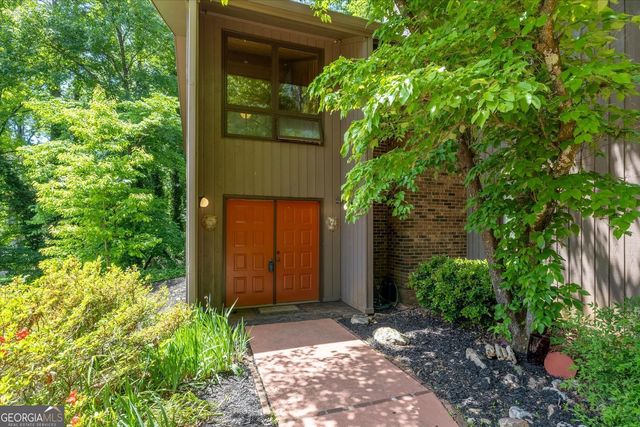 2161 Minute Court, Smoke Rise, GA 30087