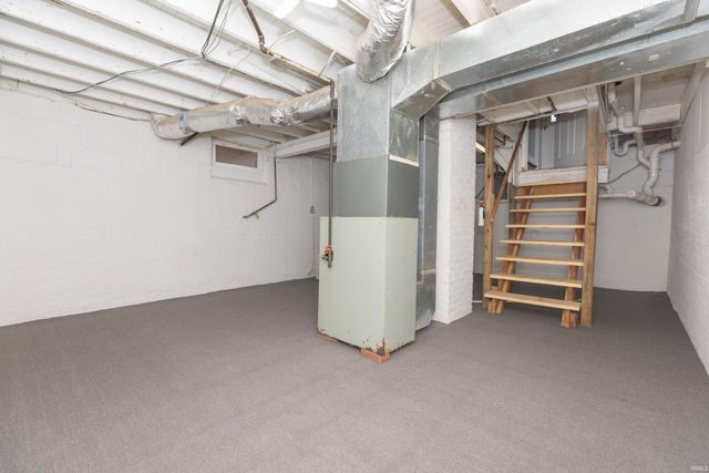 713 S Runnymeade Avenue, Evansville, IN 47714