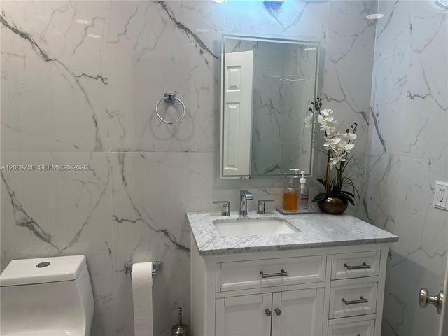 1051 SW 99th Avenue, Pembroke Pines, FL 33025