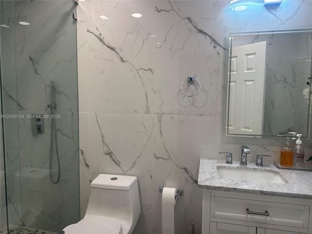 1051 SW 99th Avenue, Pembroke Pines, FL 33025