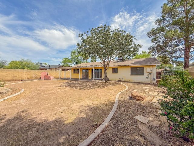 2812 S Cottonwood Drive, Tempe, AZ 85282