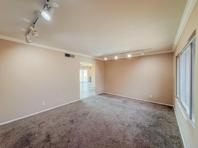 2812 S Cottonwood Drive, Tempe, AZ 85282